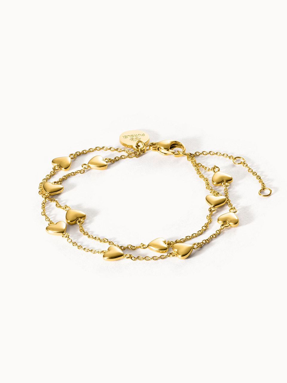 Zweireihiges Alohi Heart Armband aus 18K vergoldetem Edelstahl mit kleinen Herzen, elegant und nickelfrei von PURELEI.