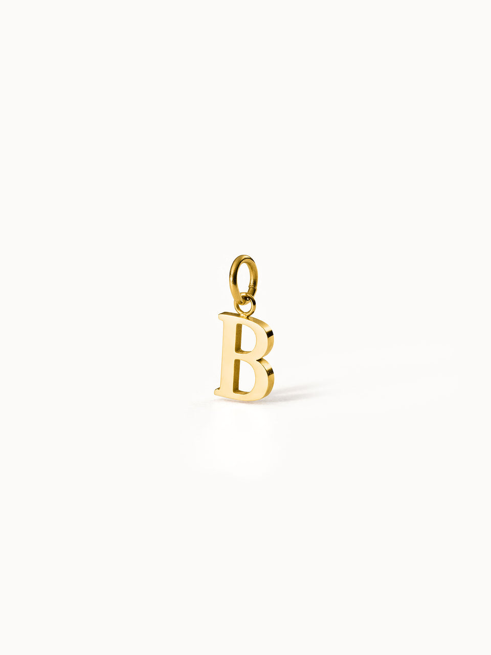 Purelei Pure B Charm, goldener 18K Edelstahl Buchstaben-Anhänger, minimalistisch, elegante Klarheit, strahlend warm.