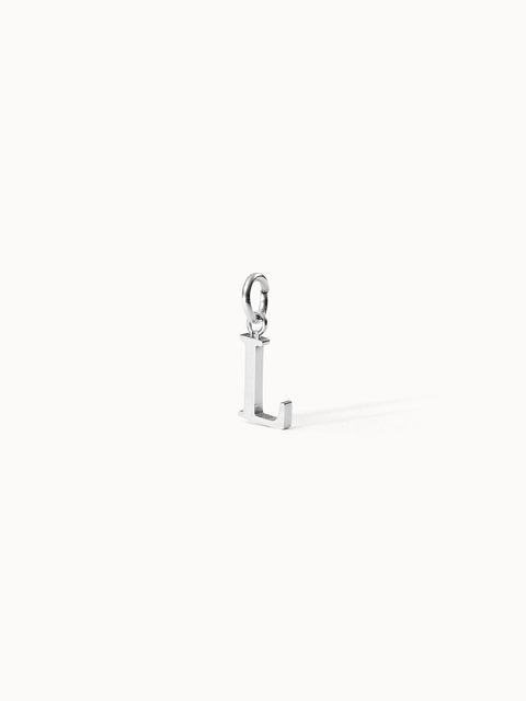 PURELEI Pure L Charm Silber Anhänger mit klarer Linie, schlicht und elegant, inspireirt von zeitloser Femininität.