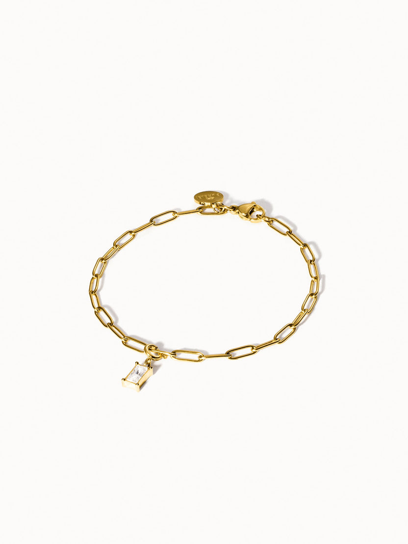 {"color":"Gold"}