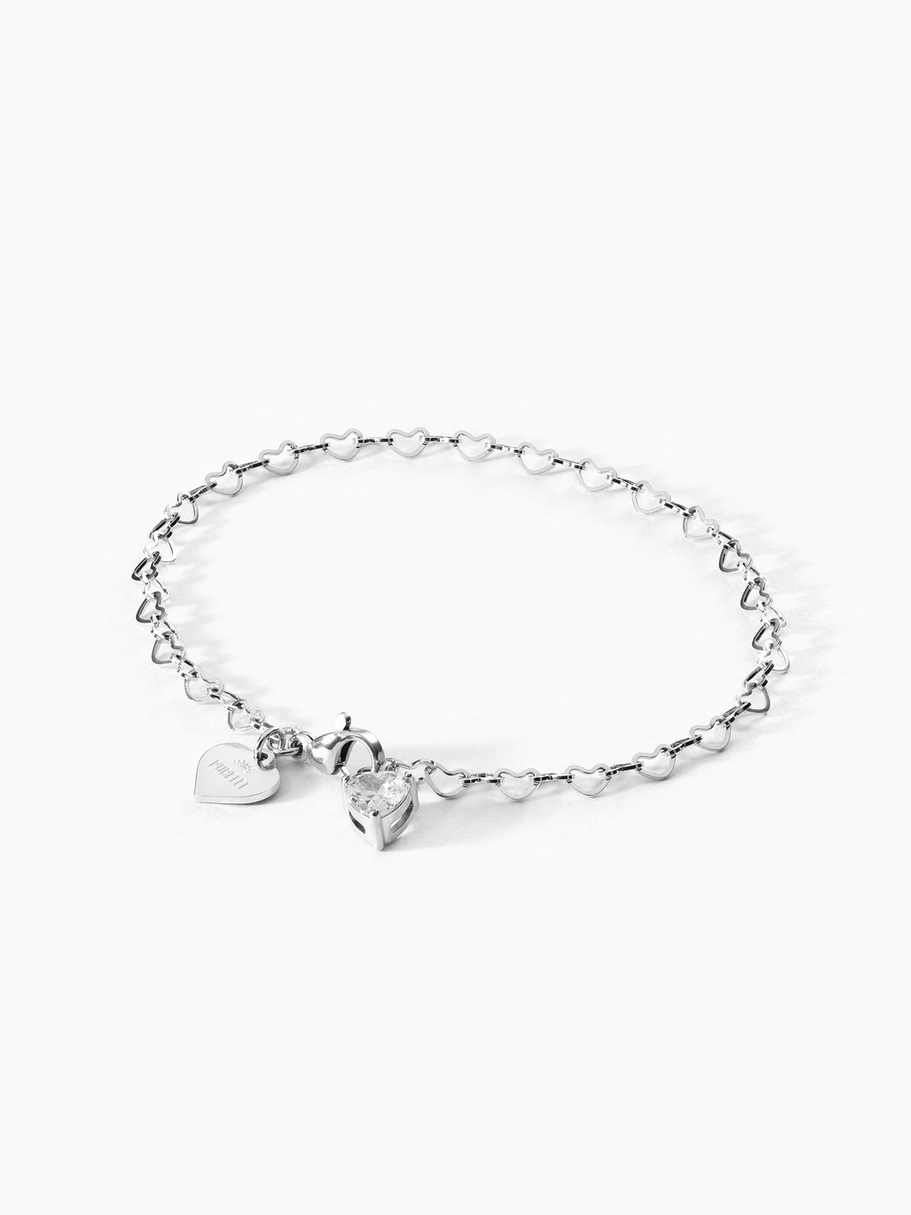 Silbernes Armband mit Herz-Design und funkelndem Anhänger von PURELEI.