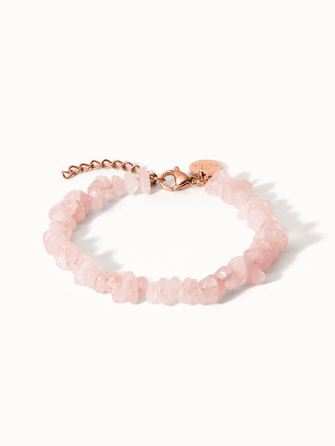 Roséfarbenes Armband aus Rosenquarz mit goldener Verschlusskette von PURELEI.