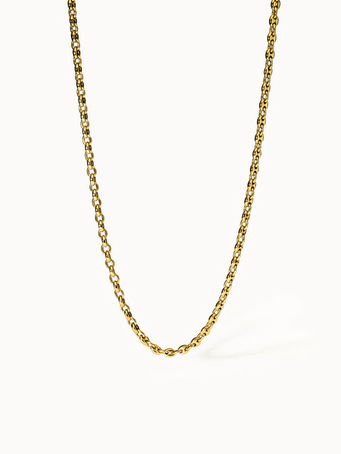 Goldene Kette von PURELEI mit glänzenden Gliedern, elegant und zeitlos.