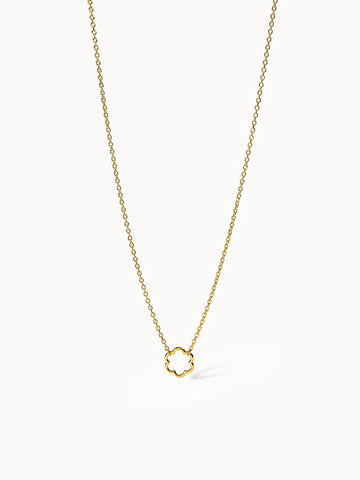 PURELEI Bloom Kette aus 18K vergoldetem Edelstahl mit filigranem Blütenanhänger, elegant und feminin.