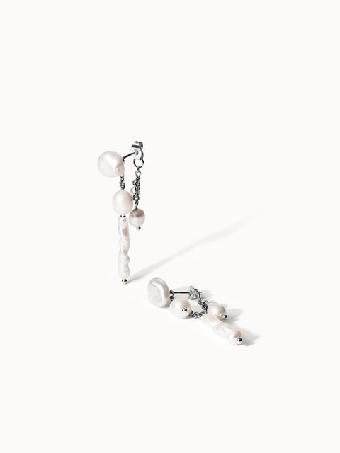 {"color":"Silver", "type":"lead_image"}