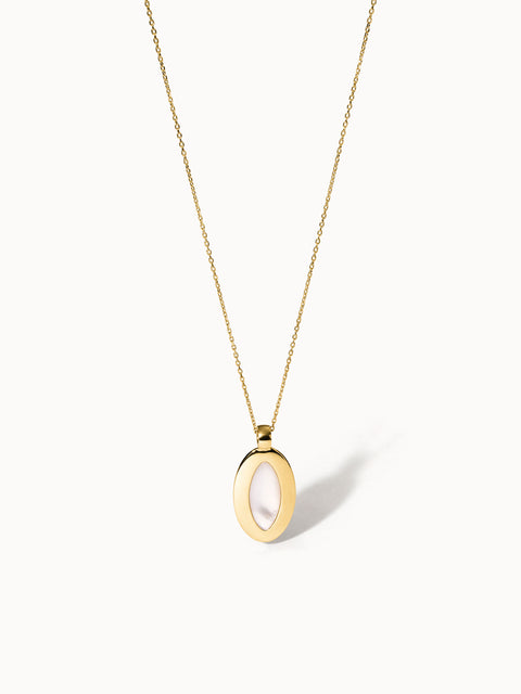 {"color":"Gold", "type":"lead_image"}