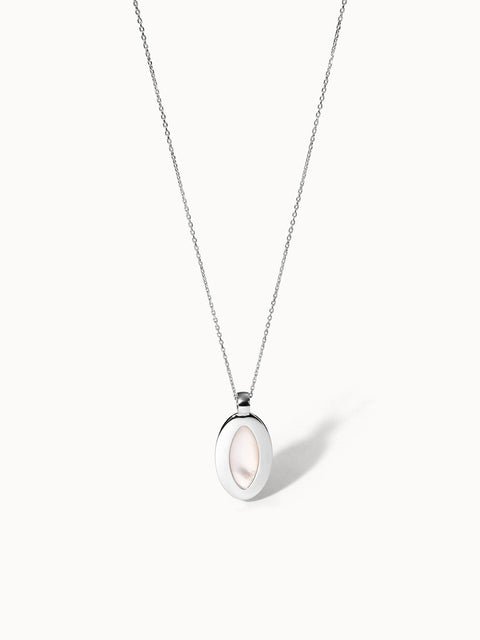 {"color":"Silver", "type":"lead_image"}