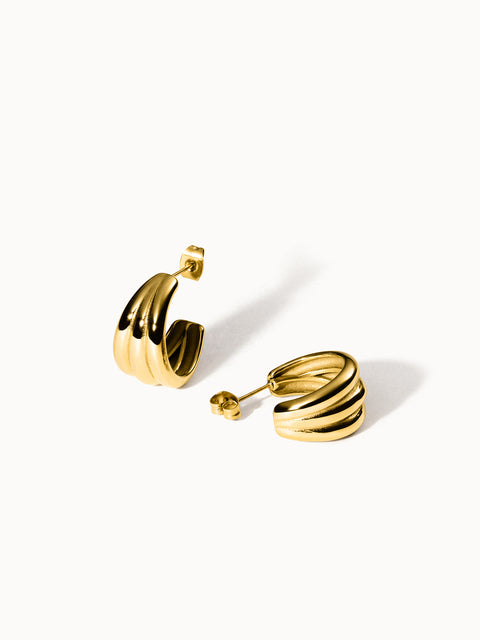PURELEI Fused Ohrringe aus 14K vergoldetem Edelstahl mit verschmolzenem Design, elegant und zeitlos.