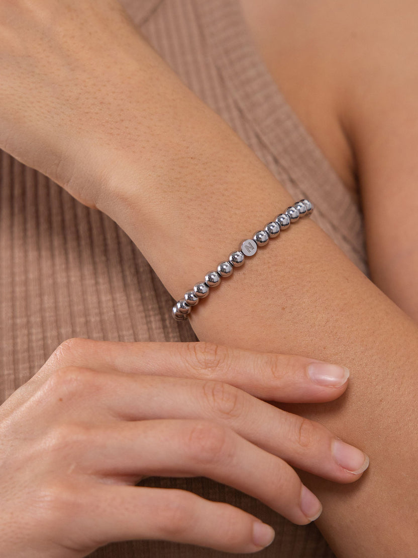 Letter N Armband