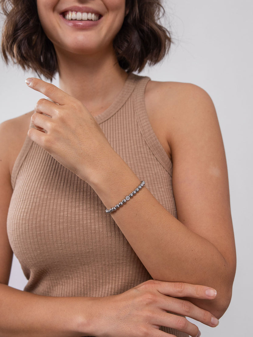 Letter N Armband
