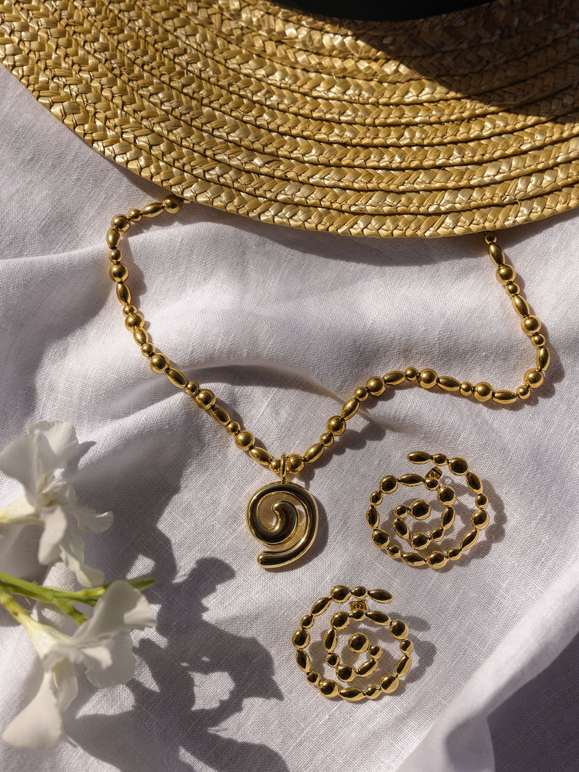 {"color":"Gold"}