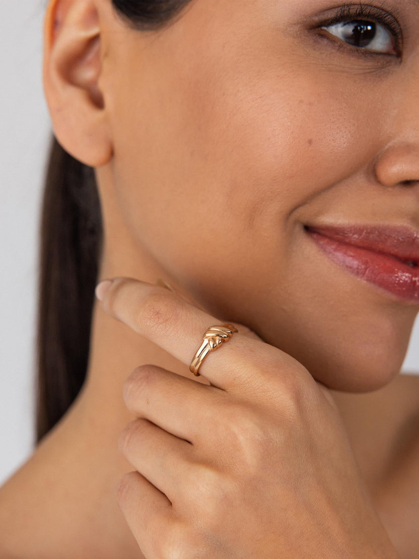 Knot Ring