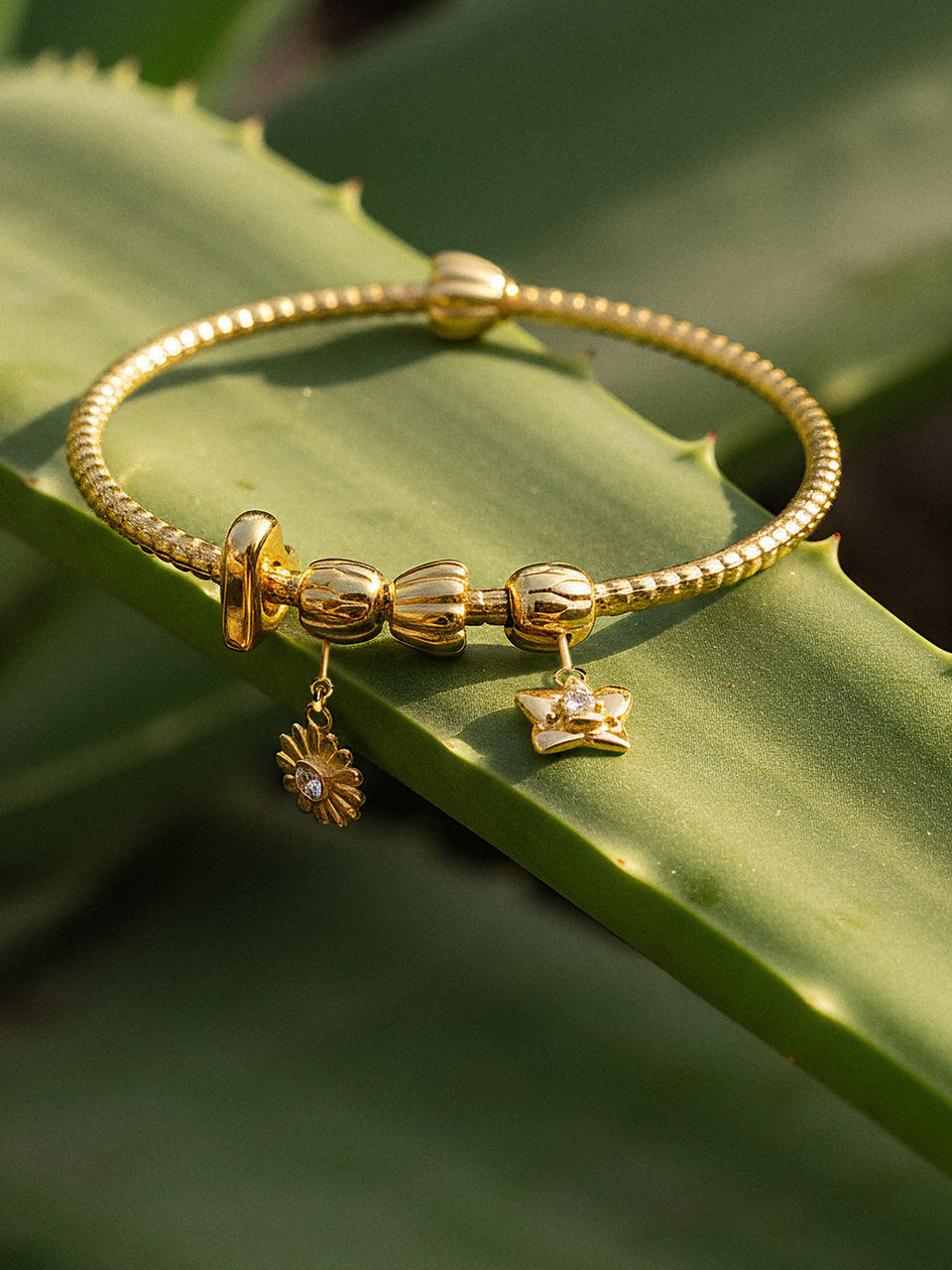 LEI Plumeria Charm