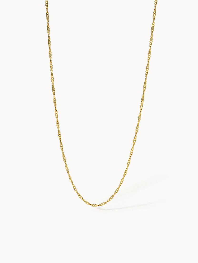 PURELEI Kaula Kette aus 18K vergoldetem Edelstahl, feines gedrehtes Design, elegant und zeitlos.