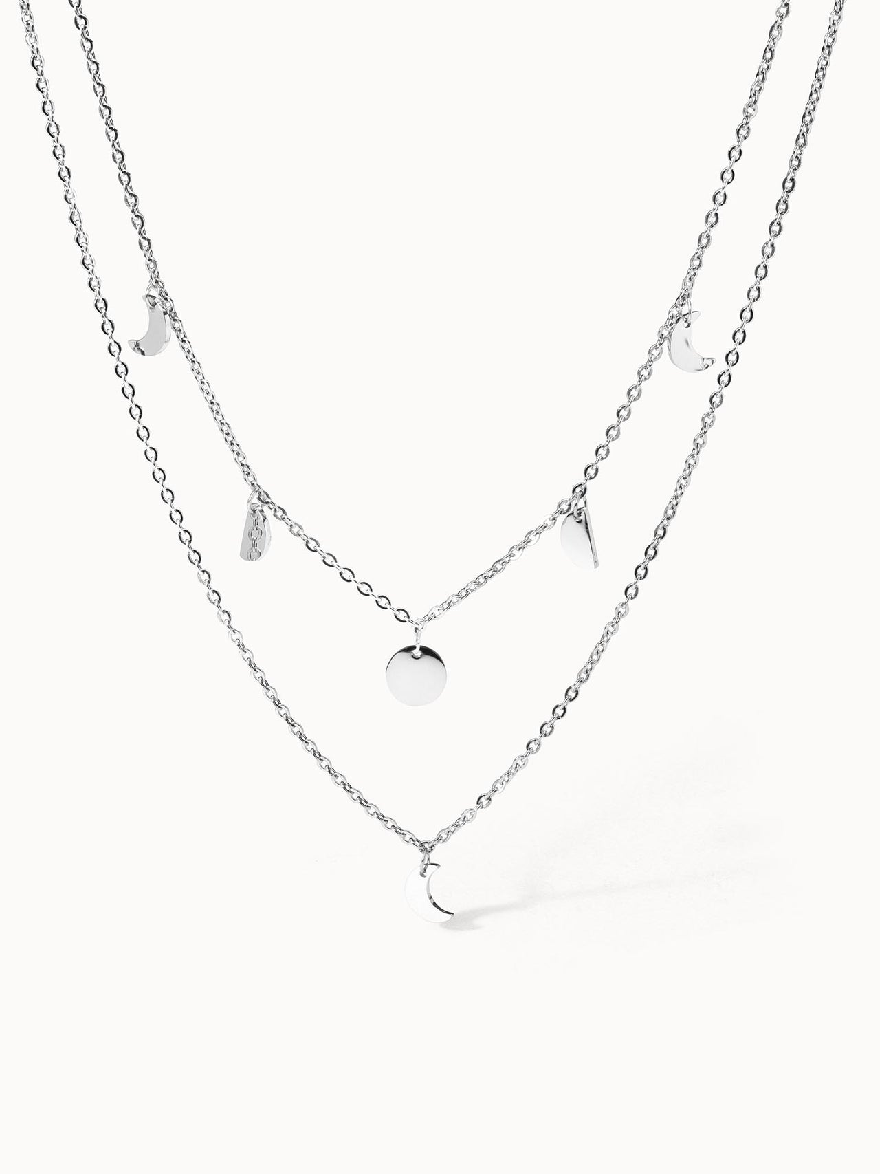 Zweiteilige Luna Kette aus nickelfreiem Silber mit filigranen Mondanhängern, elegant und feminine PURELEI.
