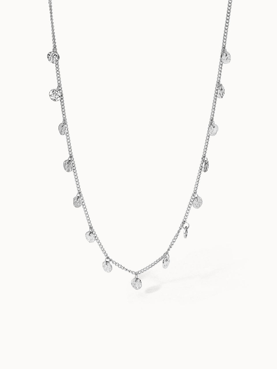PURELEI Malihini Kette in Silber mit geprägten Coins, zart und elegant für vielseitiges Layering.