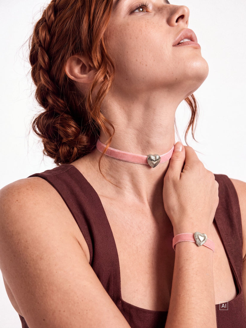 Velvet Heart Choker