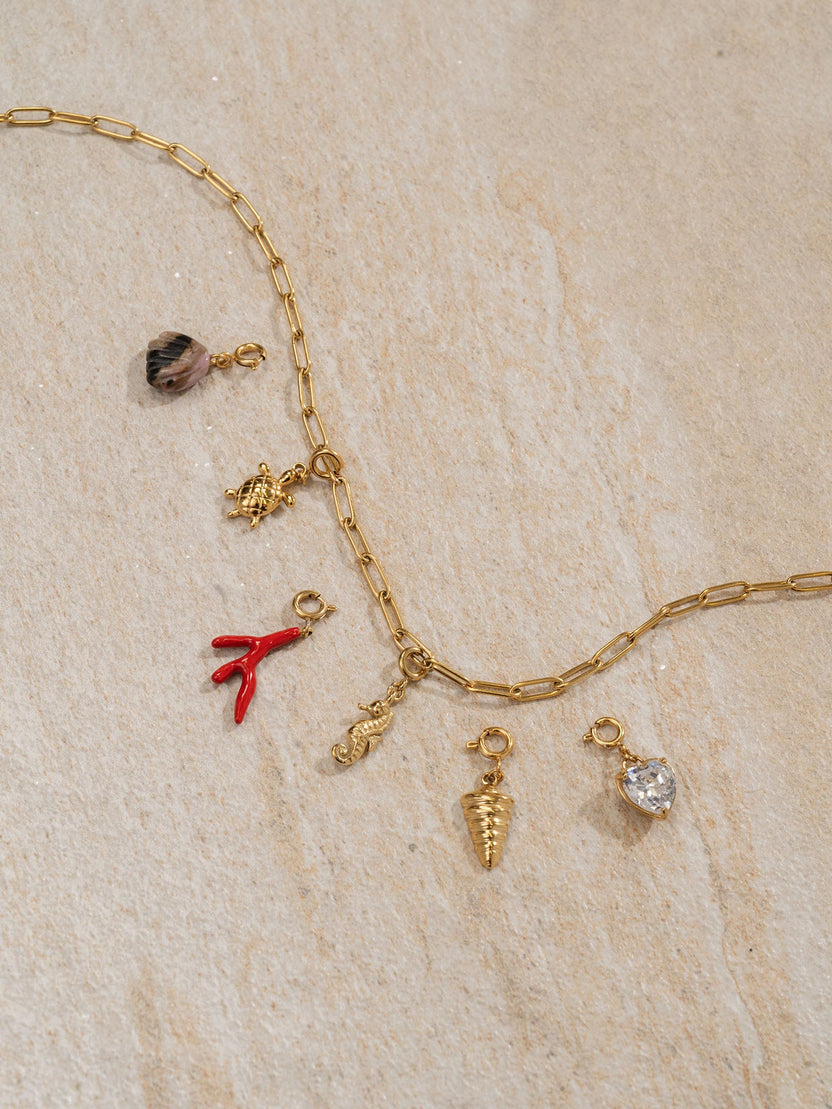 {"color":"Gold"}