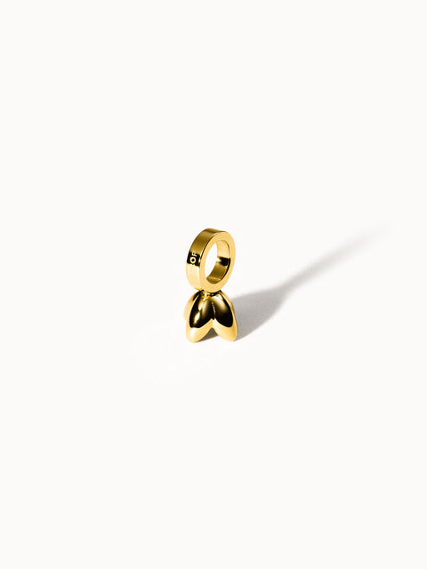 {"color":"Gold", "type":"lead_image"}