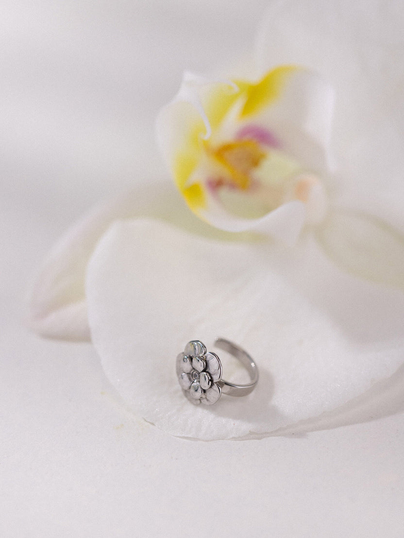 Flower Earcuff