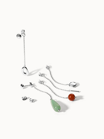 {"color":"Silver", "type":"lead_image"}