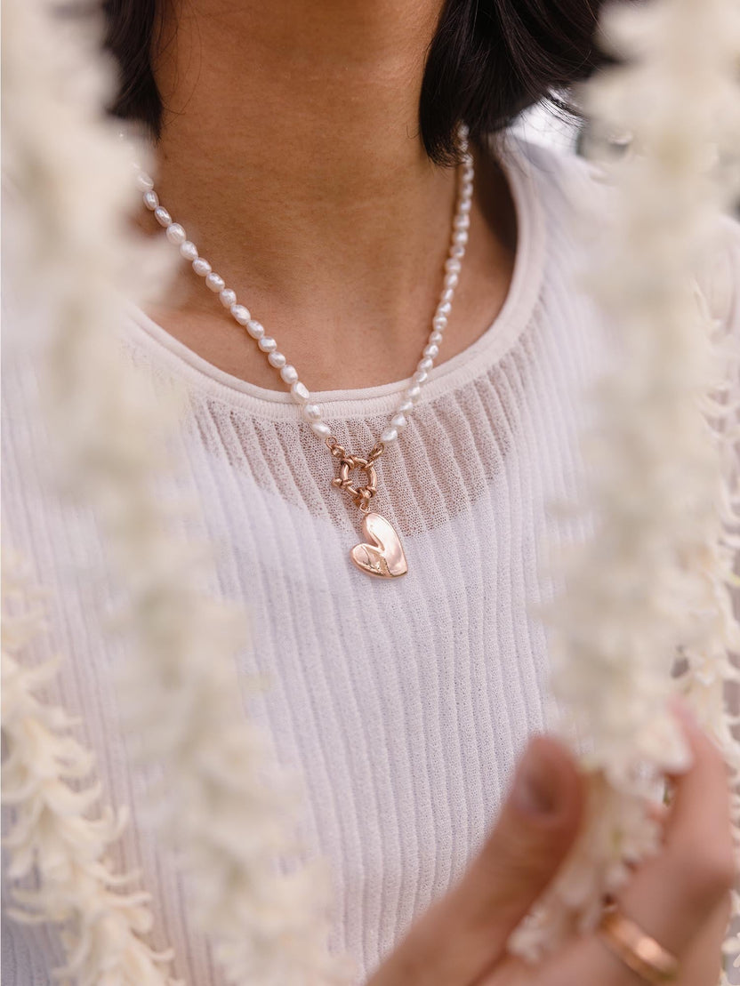 {"color":"Rosegold"}