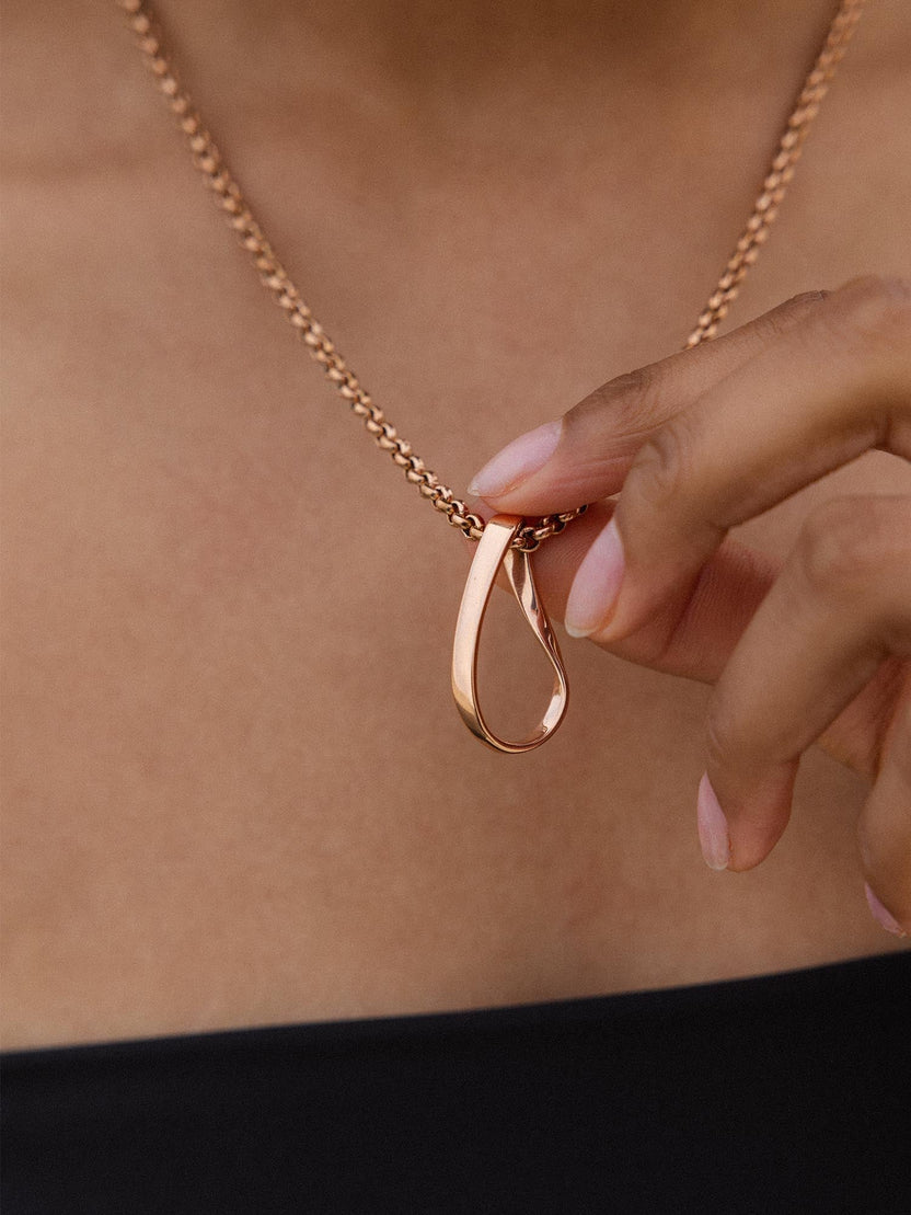 {"color":"Rosegold"}