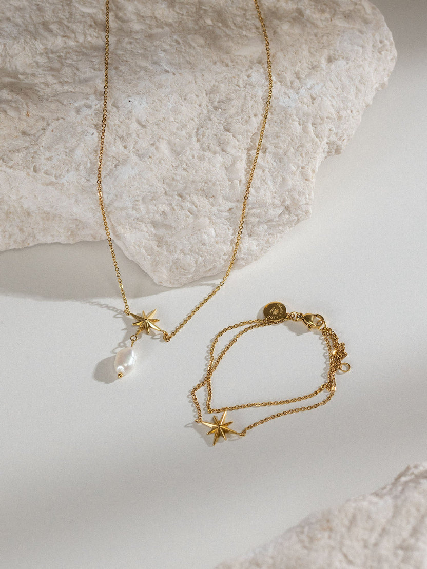 {"color":"Gold"}