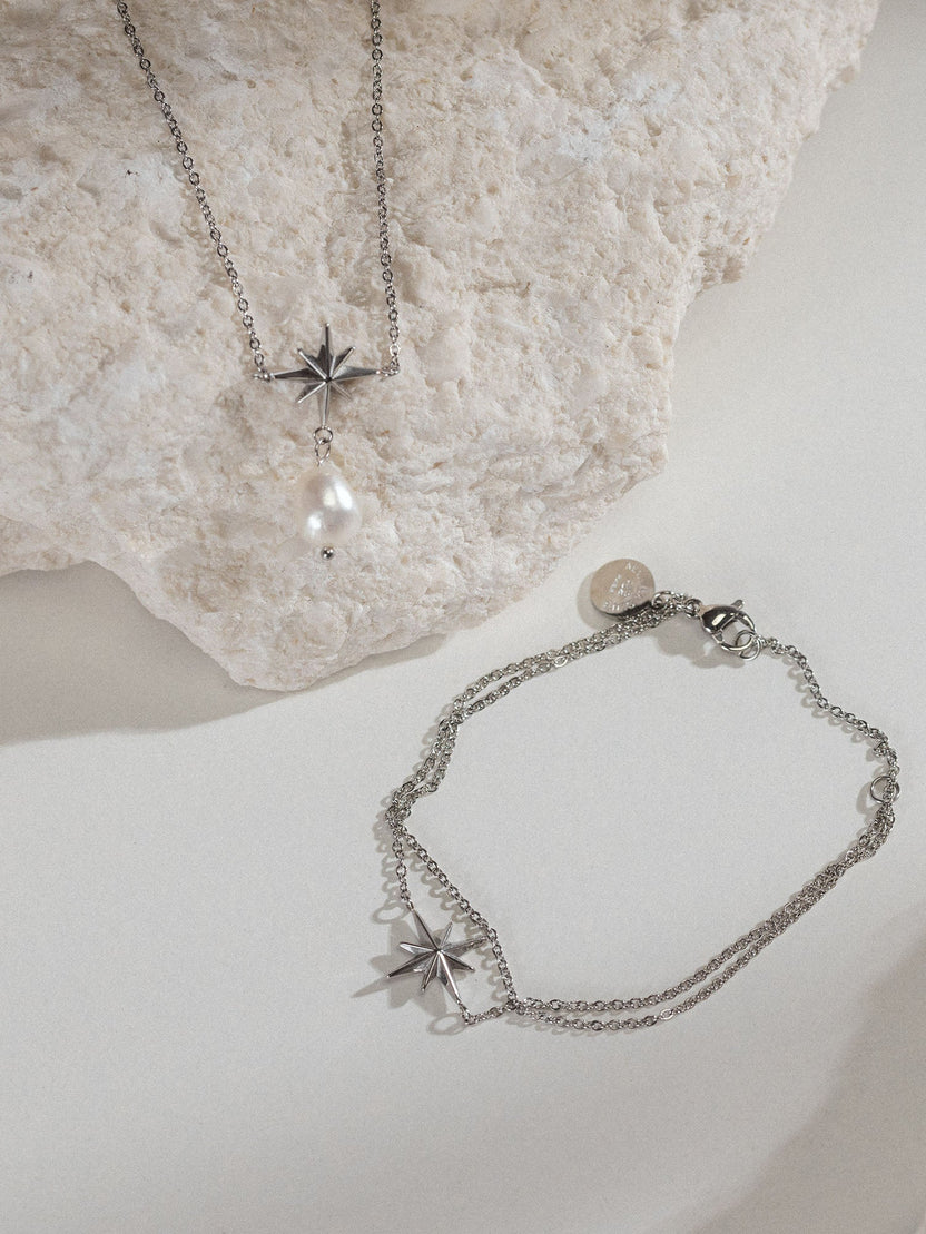 {"color":"Silver"}