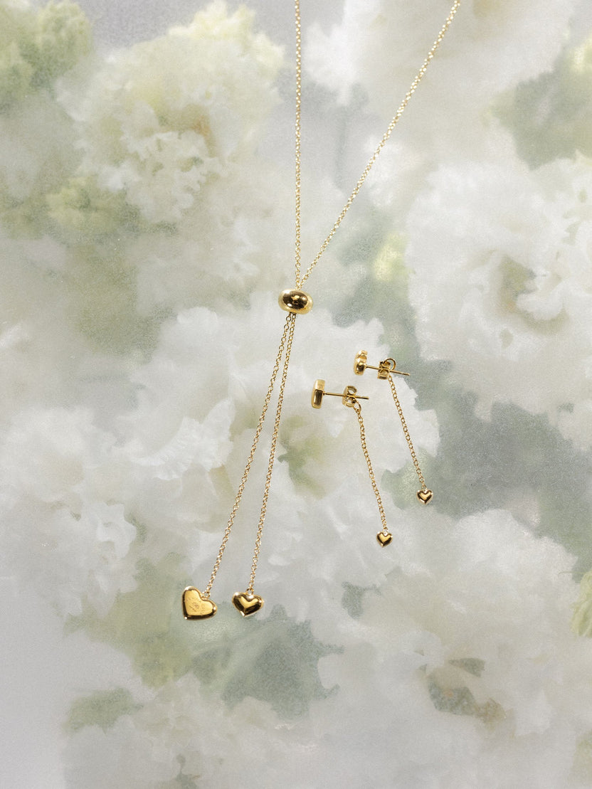 {"color":"Gold"}