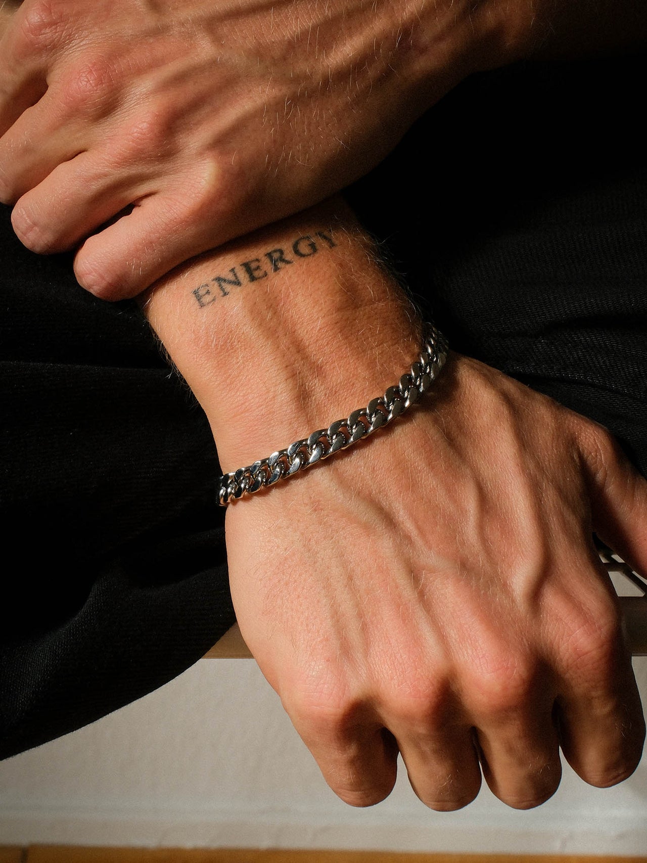 Heavy Curb Armband