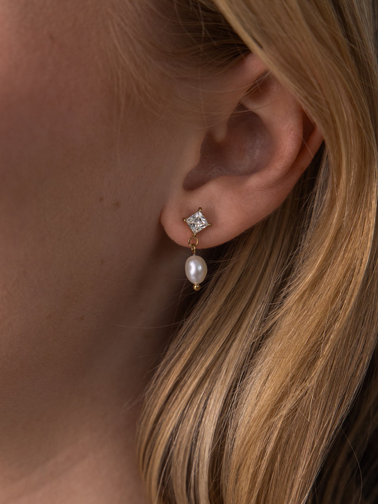 Elegant Pearl Earrings