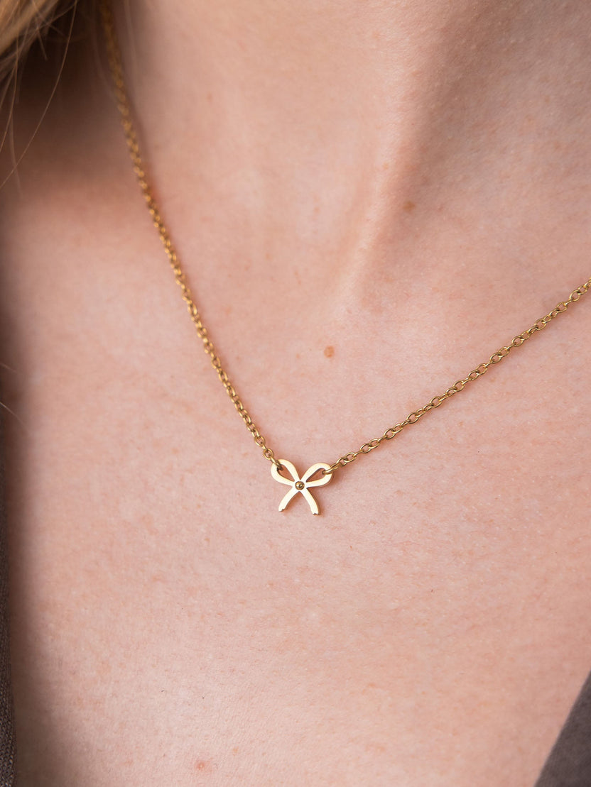 Bow Necklace