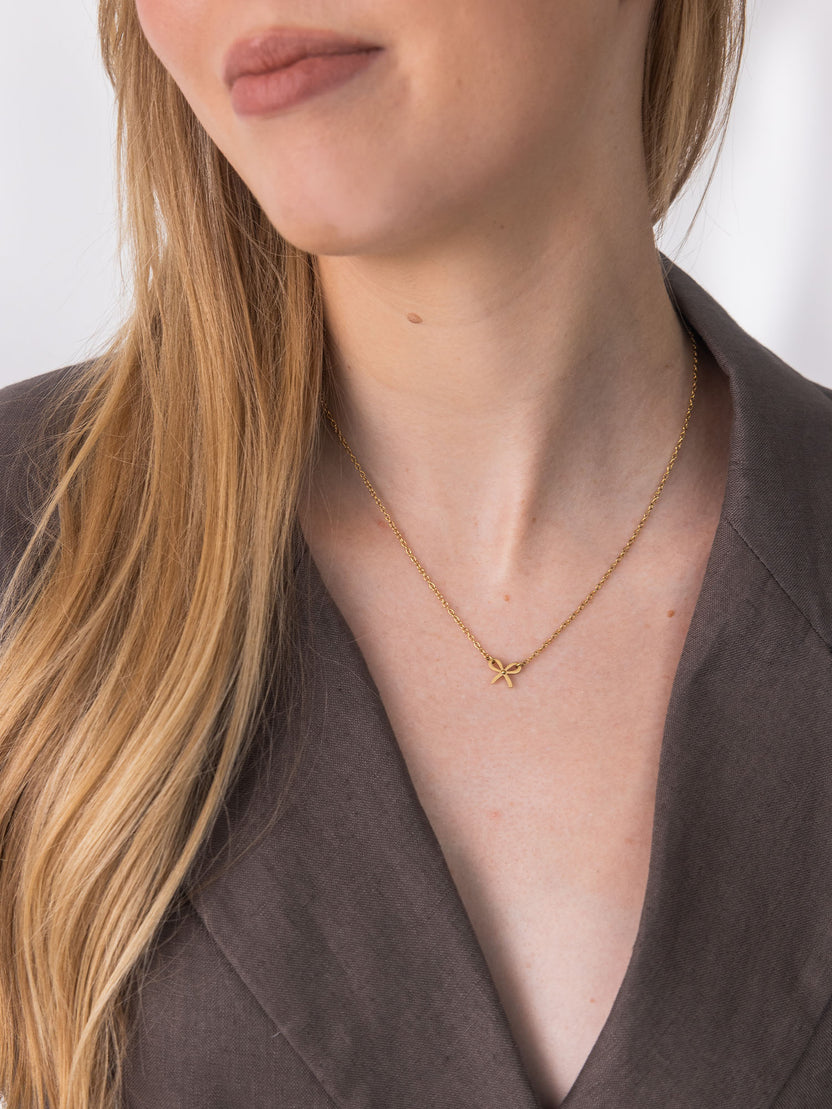 Bow Necklace