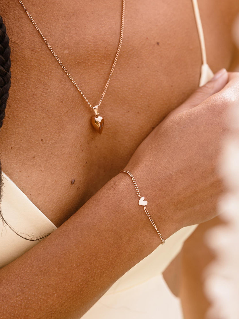 {"color":"Rosegold"}