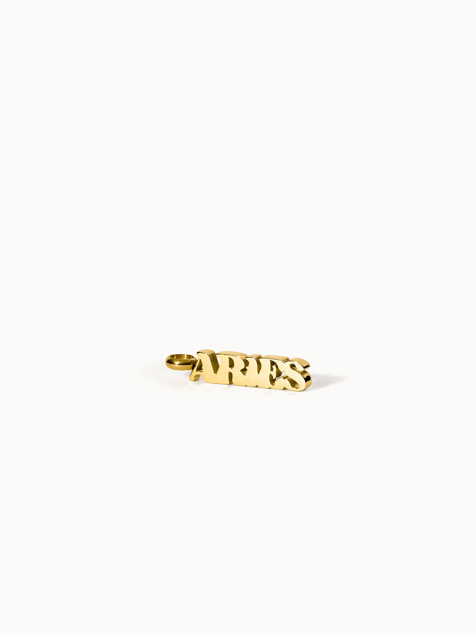 PURELEI Aries Letter Charm in goldfarbenem Edelstahl, klar und elegant auf hellem Hintergrund präsentiert.