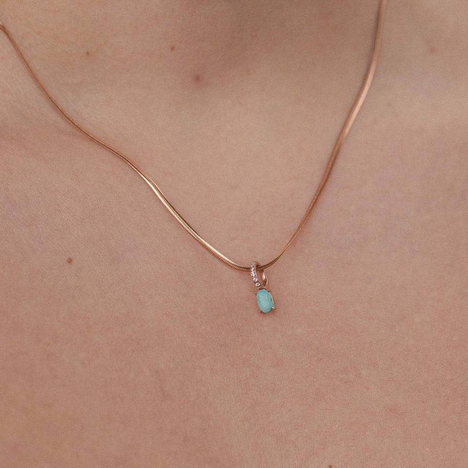 Roségoldene Kette mit Muschel-Anhänger, elegant und feminin, von PURELEI.