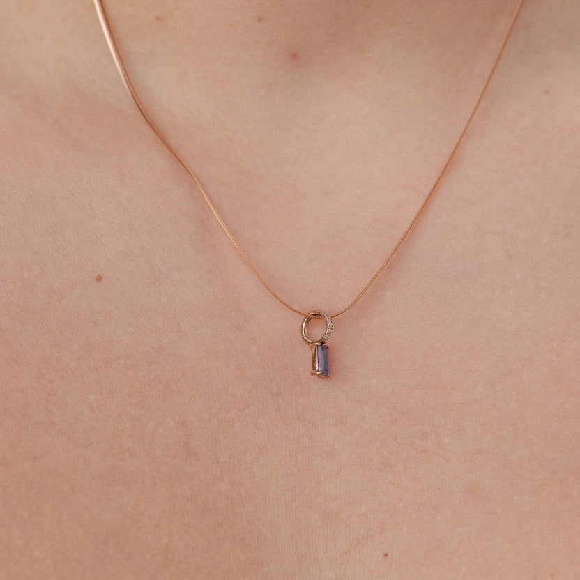 Roségoldene Kette mit Schlüsselanhänger, elegant und feminin, von PURELEI.
