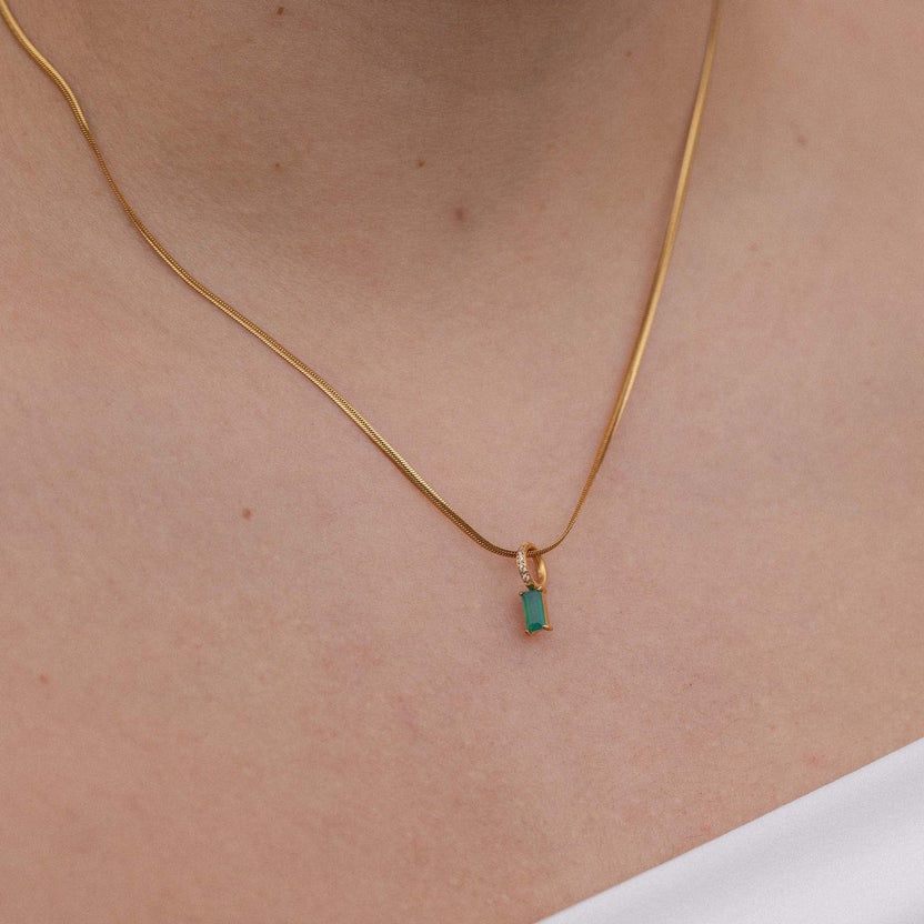 Roségoldene Kette mit Anhänger, elegant und feminin, von PURELEI.