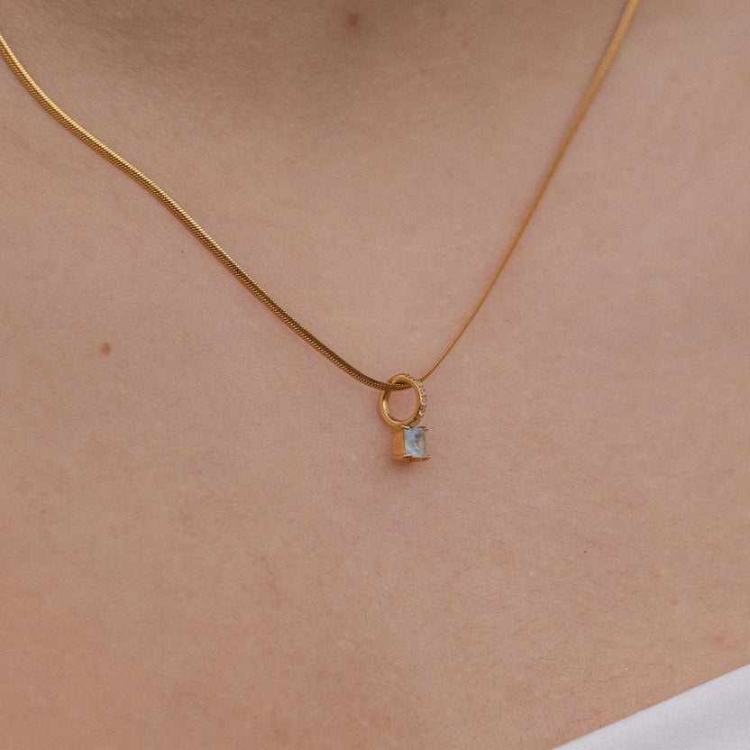 Roségoldene Kette mit funkelndem Anhänger, elegant und feminin – PURELEI.