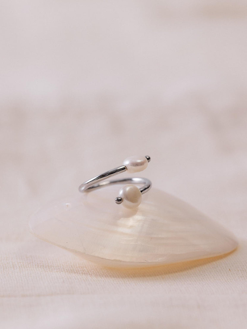Pearl Muse Ring
