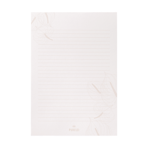 Helle, linierte Notizseite mit zarten Blättern, PURELEI-Logo am unteren Rand.