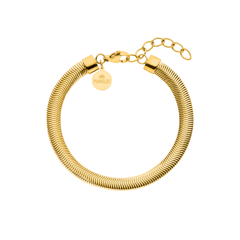 Goldenes Armband mit geschwungenem Design, elegant und modern, von PURELEI.