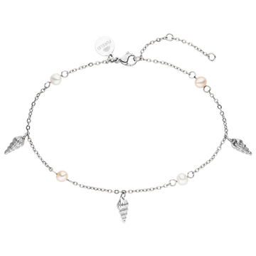 PURELEI Akala Fusskettchen in Silber mit Muschelanhängern und Süßwasserperlen, elegant und feminin.