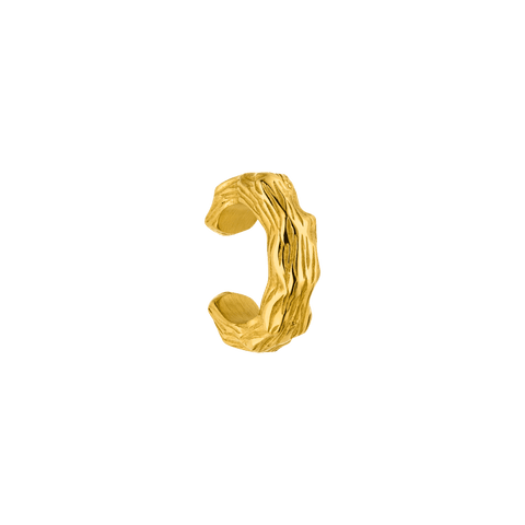 Goldener Ring mit Wellenstruktur, inspiriert von der Natur – PURELEI.
